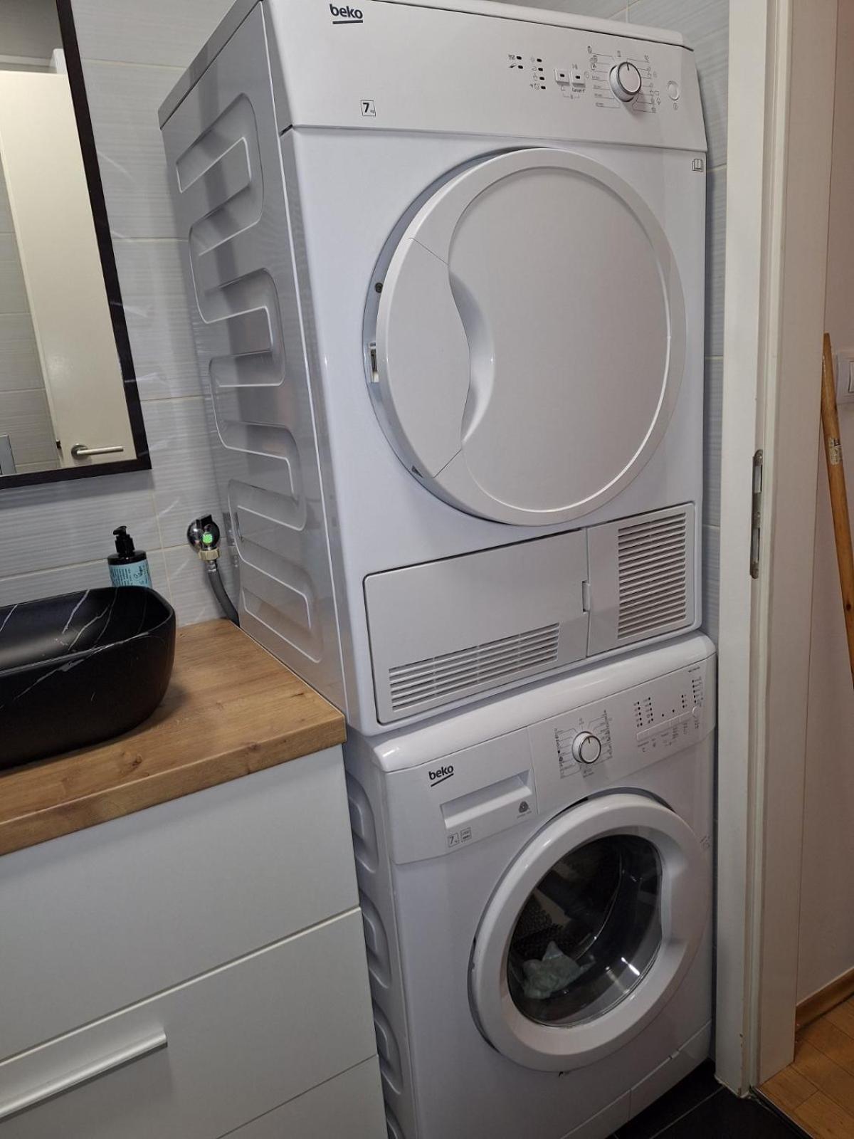 Appartement Lory, Zagreb, Downtown, With Own Parking In The Garage Zagreb