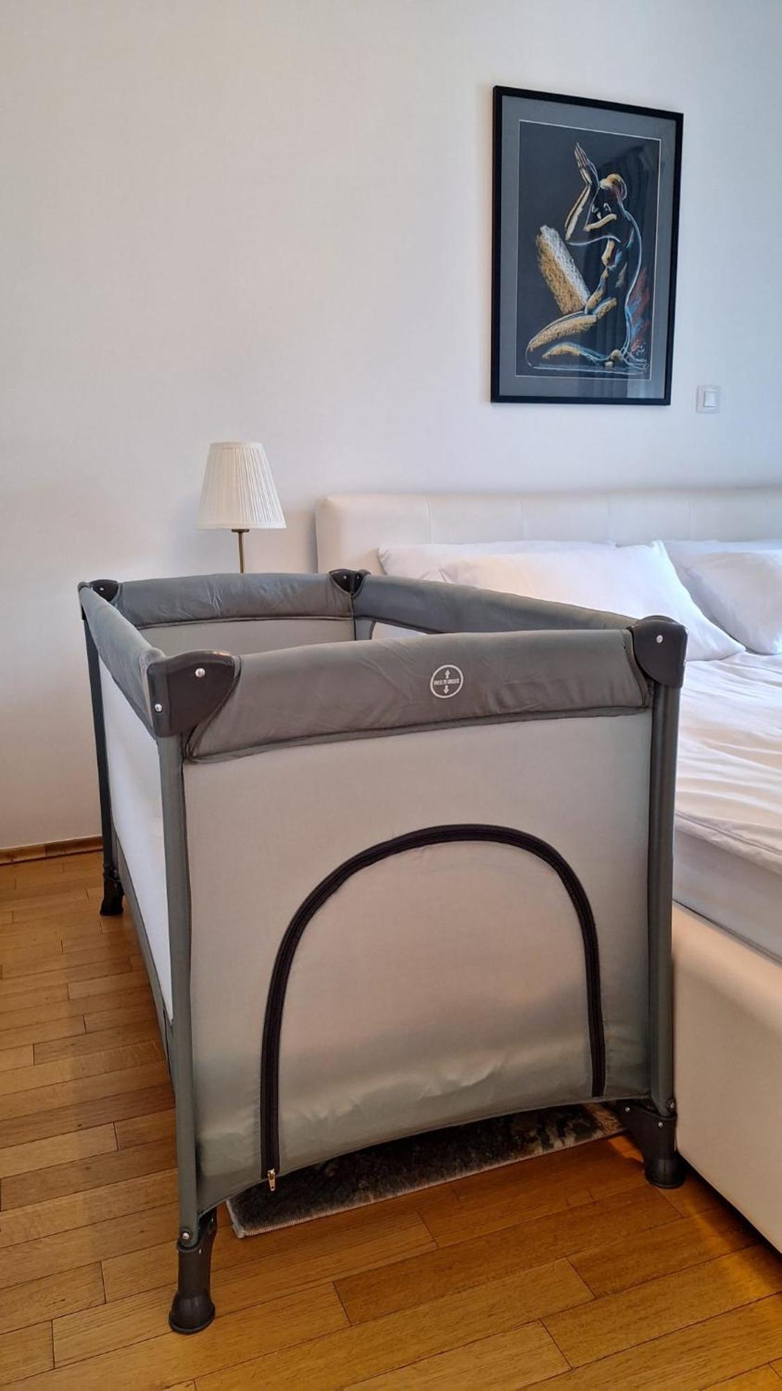 Appartement Lory, Zagreb, Downtown, With Own Parking In The Garage Zagreb